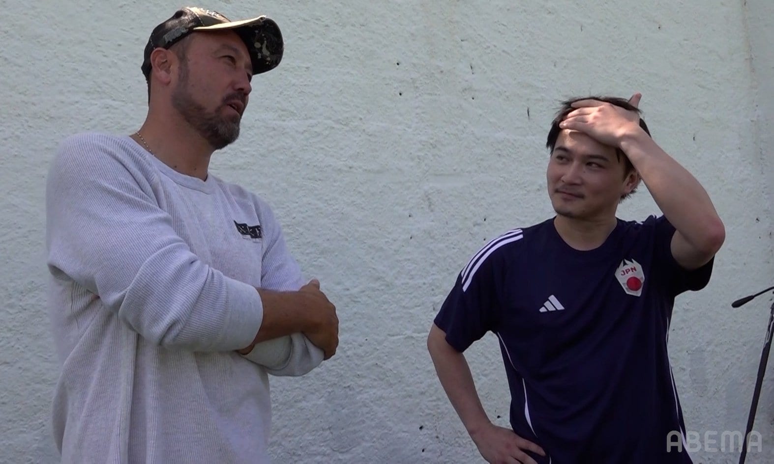 闘莉王（左）と加藤純一（右）