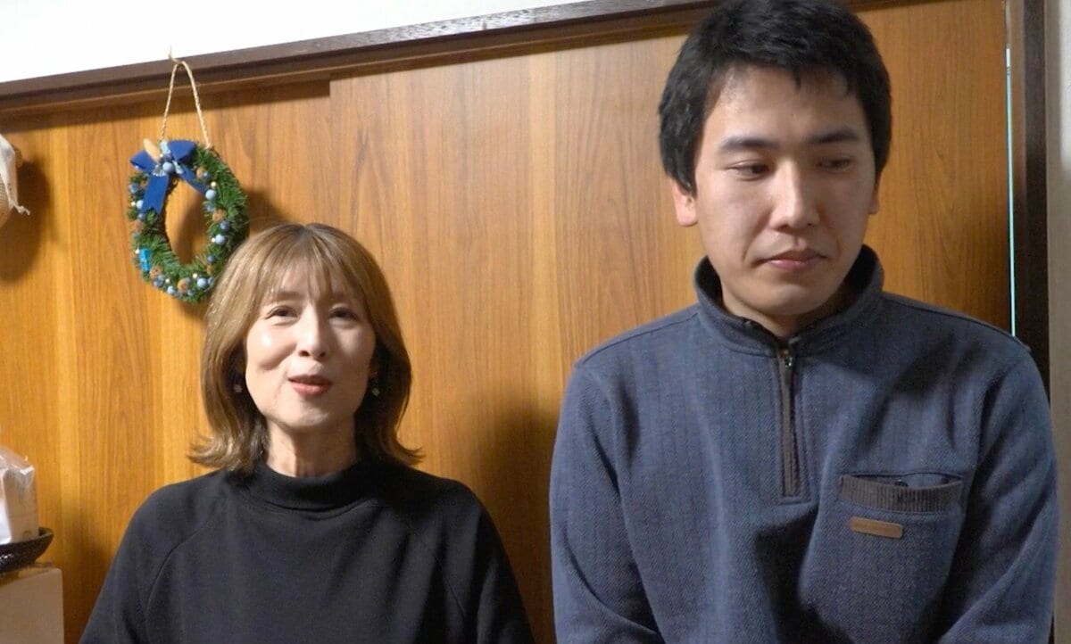 33歳差カップル」年上彼女（59）のこだわり詰まった“愛の巣”を公開