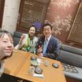 高橋英樹、真麻とフルーツパーラーへ 仲むつまじい親子ショットに「めっちゃ仲良しですね~」「娘さん奥さんそっくりですね」など反響