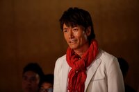 プレイボーイ・マイケル富岡、還暦前にして“日本一のヒモ男”に?『ヒモメン』第5話登場