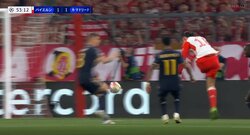 「ひとりでぶっ壊した！」「頭おかしいだろ」圧倒的個人力で相手守備を完全崩壊させ圧巻の超高速フィニッシュ！キレッキレカットインから左足一閃、魂の豪快シュートが決まった瞬間