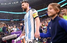 クロアチア戦のメッシのショーツを手にした人物に反響！マラドーナの孫でアグエロの息子、名前を付けたのはメッシ