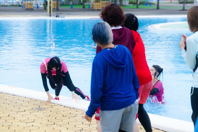 【写真・画像】アイドルの“入浴シーン”に現場騒然！？「風呂じゃねぇんだよ！」　3枚目