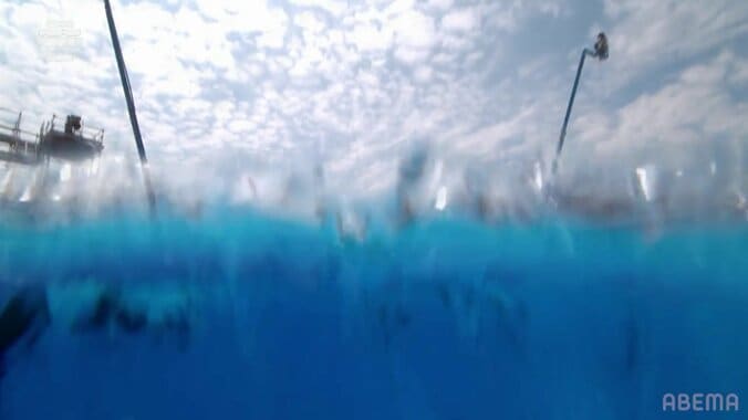 一体何が起きた？脅威の空中5回転から美し過ぎる入水！「下手したら6回転とか出てくるんじゃないの」圧巻演技にメダリストも脱帽 5枚目