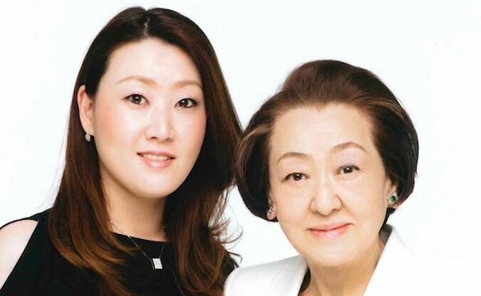 【写真・画像】細木数子の娘「Netflixドラマ、許可なかった」「母に黒い交際なんてない」「中学2年でお見合いさせられた」視聴率女王の“裏”の顔明かす 　1枚目