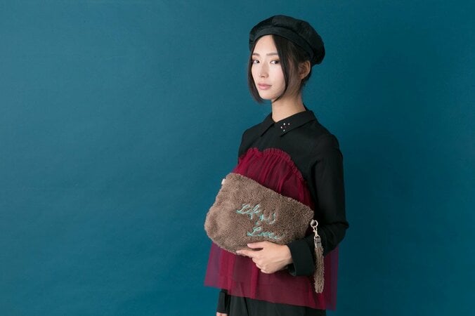 アニメ『ユーリ!!! on ICE』イメージのカットソー、愛犬＆愛猫モチーフのバッグが登場！ 1枚目