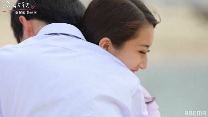 高1ギャルモデル・マリサ、りおんとカップル成立！「初彼氏です」幸せいっぱいでハグ『今日好き』春桜編最終回