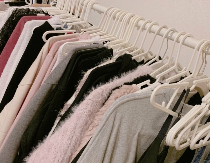 辻希美、衣替えでクローゼットの一部を公開「めっちゃスッキリできた」