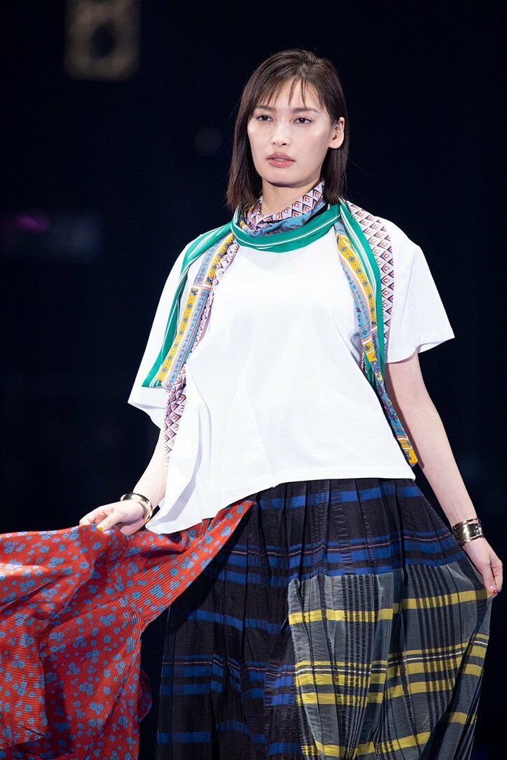 山田優が圧巻のスタイルで存在感放つ! 人気モデルが一堂に『TGC』【画像集】