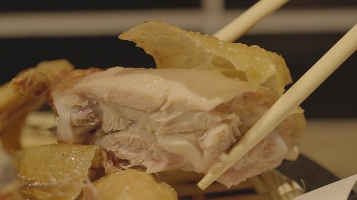 生つくねは賞味期限59秒! 中城あすか、東京大塚のれん街を食べ歩き