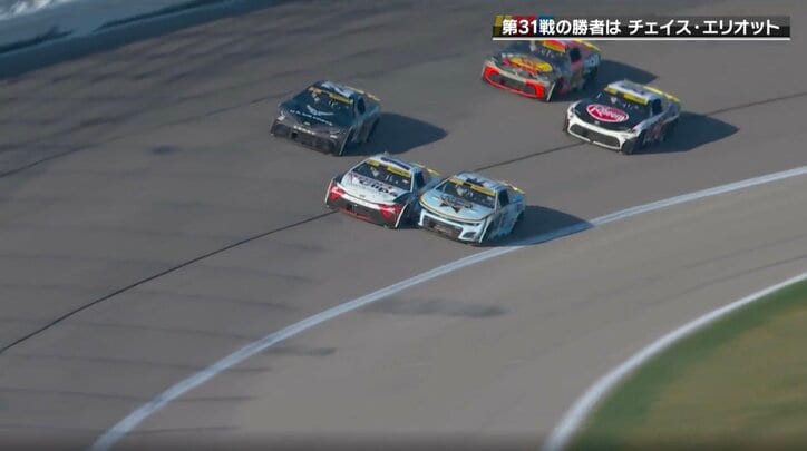 【写真・画像】F1なら“アンセーフリリース”？ ピットレーンでトヨタ同士があわや接触！フルブレーキも間一髪で「よく避けたな」　1枚目