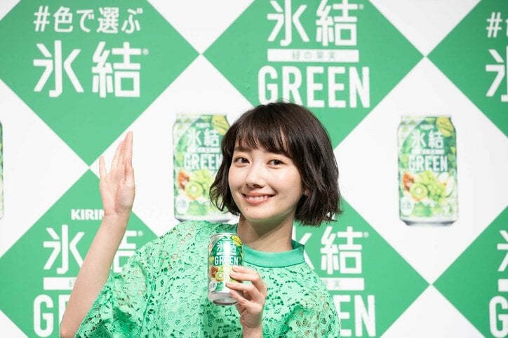 柳楽優弥＆波瑠が生CM対決！判定結果は？