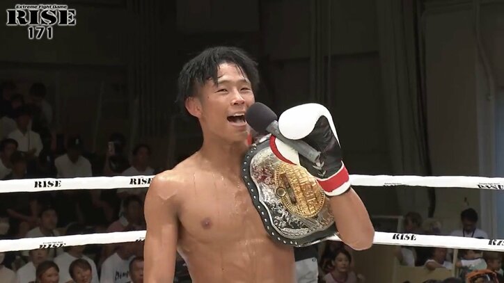 2連続ダウンで豪快KO！ 「世界一になる」我が子に宣言も“ポカーン”に会場ほっこり