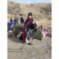 「由美殿の虜に」「変わらずお美しい」高橋メアリージュンの『るろ剣』オフショットに称賛の声