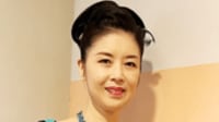 藤あや子(62) 坂本冬美57歳誕生会に豪華女子会ディナー『美人さん発見しました』