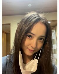 佐々木希の“ボサボサ髪”セルフショットに称賛の声「美人すぎ」「髪の毛ボサっても天使」