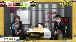 佐藤天彦九段「押し切れ！押切もえでしょ！」まさかのギャグ炸裂に「先生、世代が出ちゃってますw」／将棋・ABEMAトーナメント