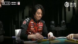 イケメン雀士、放銃直後になぜかニヤニヤが止まらない珍場面 熱血実況「まだ笑ってるんすよ！」視聴者も絶妙な表情に熱視線／麻雀・Mリーグ