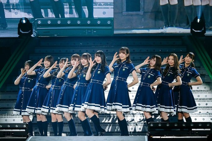 ”ひらがなけやき最後のライブ”に柿崎芽実が涙…けやき坂46としての3年を振り返り、そして走り出した日向坂46 2枚目