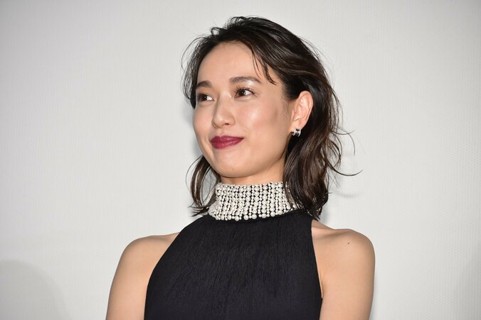 戸田恵梨香、年下女優に囲まれて自虐「年齢的には全然リーダー」 3枚目