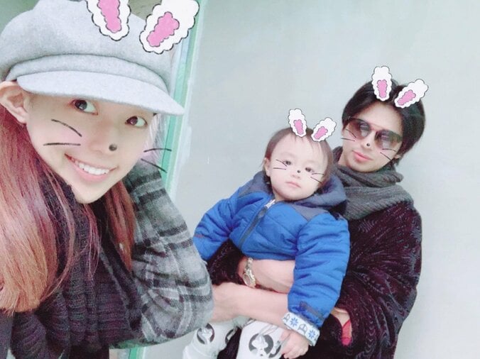 アレク＆川崎希、新居のこだわりキッチンの値段は「ベンツ新車一台分」 1枚目