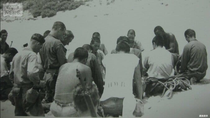 兵士が武器置く写真の謎　選んだのは軍事力より対話…知られざる“阿嘉島の休戦交渉” 1枚目