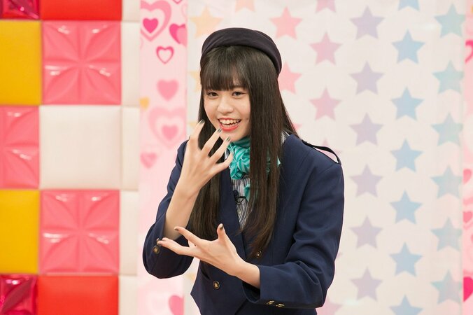 「控えめに言って神回」ラストアイドル、CA風衣装でコスプレバトル！　“珍英語”の嵐で視聴者爆笑 7枚目