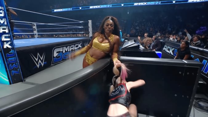 ラッシュがアレクサを蹂躙