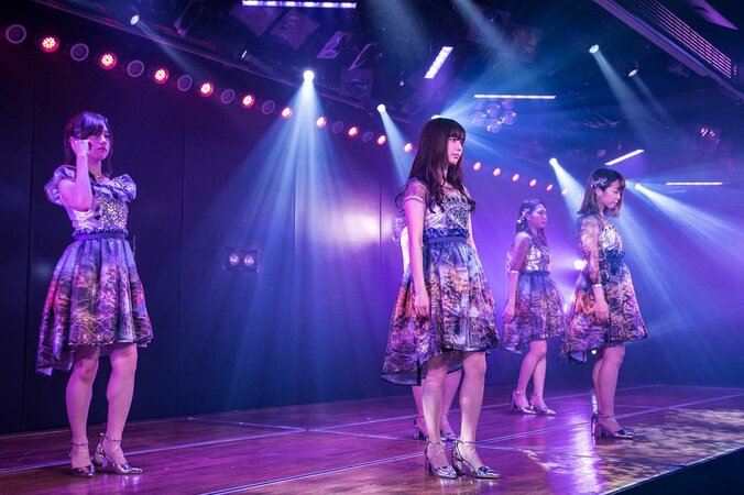 AKB48「今までで一番ハードな劇場公演」がスタート　向井地美音は東スポ記者の質問に「ブルマで滝行」を公約 10枚目