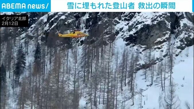 遭難者を搜索するヘリコプター