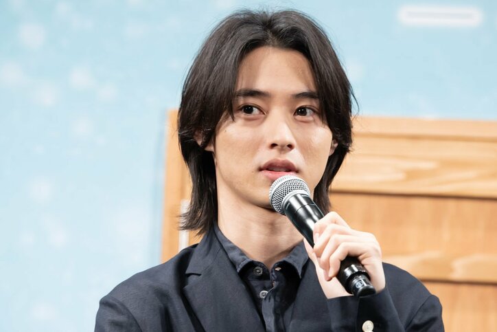 山崎賢人、久々のラブストーリーに「恥ずかしかった」と大照れ