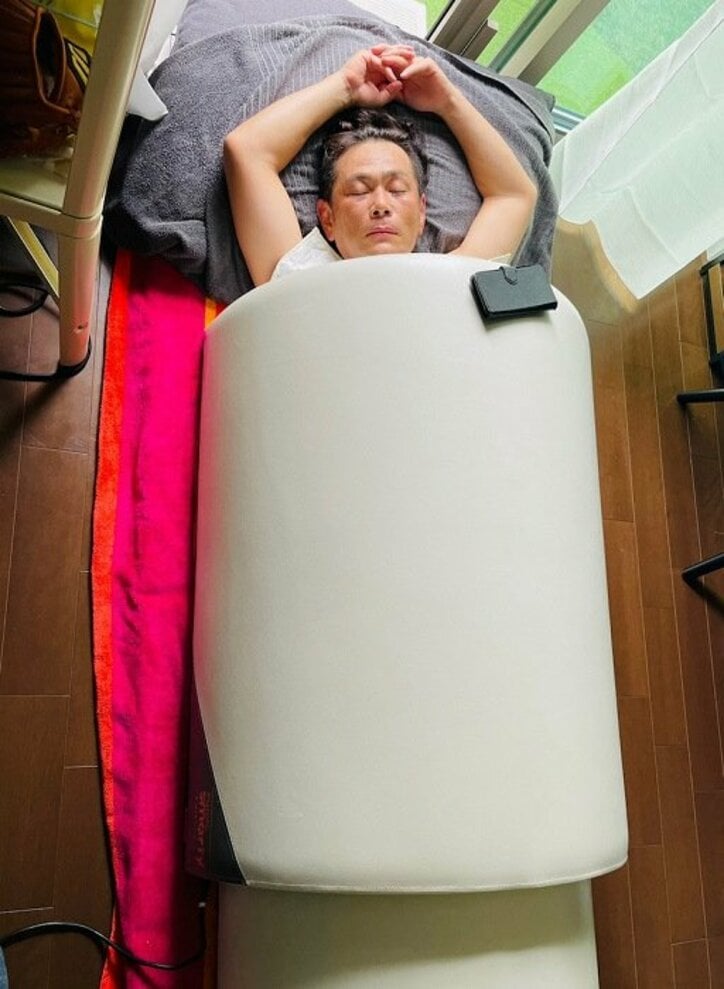 ココリコ・遠藤の妻、自宅でできるサウナを購入したことを報告「いろんな効果もあるみたい」