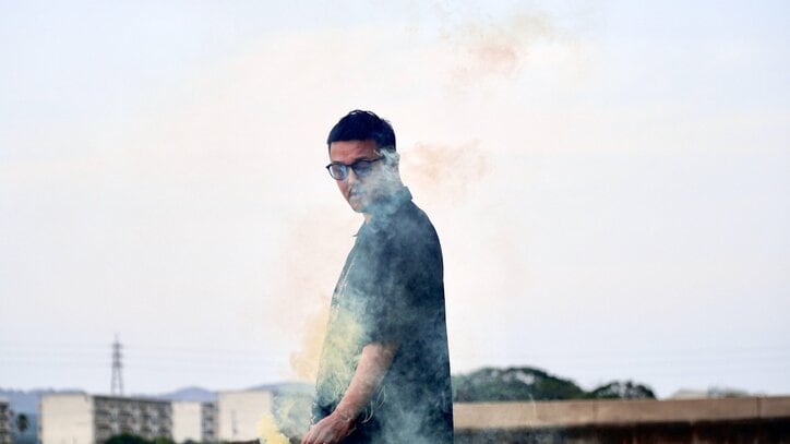 神奈川/横浜・横須賀を拠点に置くヒップホップレーベル「HOOLIGANZ&Co」所属の万寿、 MULBEを客演に招いた『206Doggs』のMVを公開！