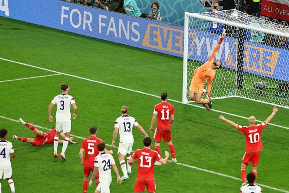 ［W杯マッチレビュー04］前半からアメリカが優位に進めるも……　64年ぶりW杯出場のウェールズが意地の同点PK弾