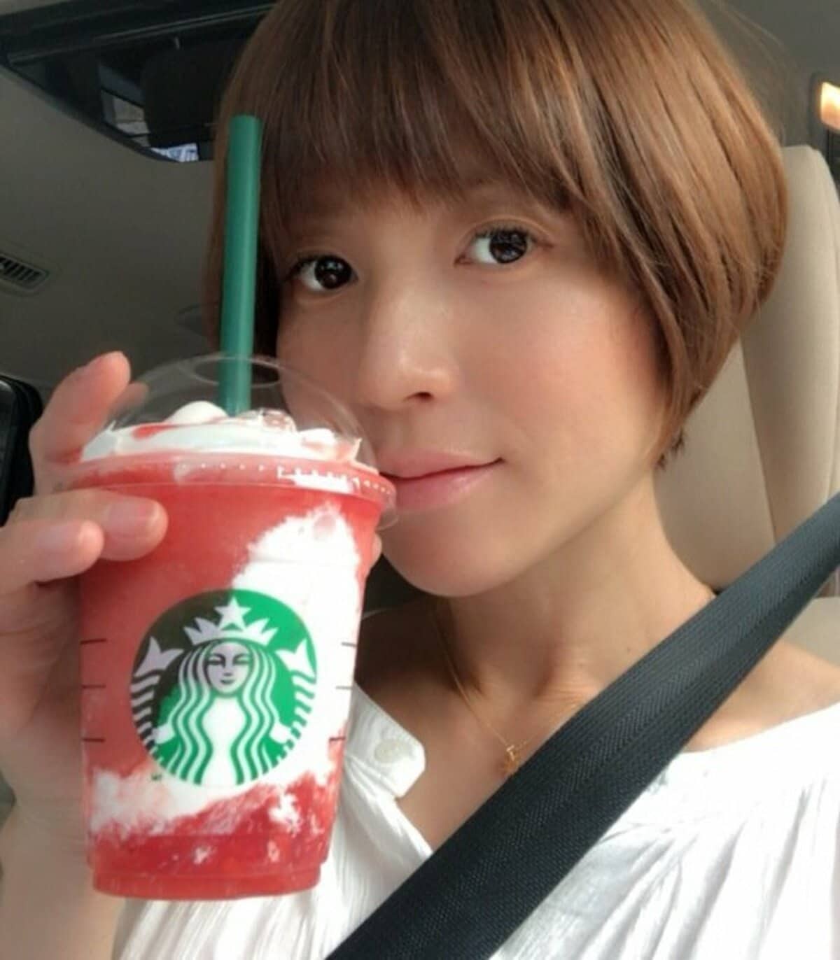 Hitomi 臨月を迎え心境を吐露 気持ちが複雑になりやすい 話題 Abema Times Hitomi 臨月を迎え心境を吐露 気持ちが複雑になりやすい 話題 Abema Times