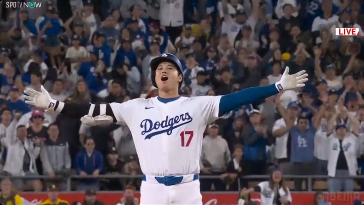 大谷翔平、2打席連続勝ち越しタイムリー＆56盗塁でイチローに並ぶ