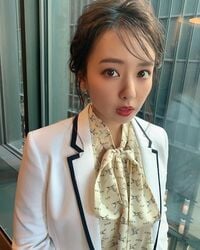 「27歳年相応に見えてる...よね？」“大人モード”の山田菜々に称賛の声「めっちゃ素敵」「お美しい…」