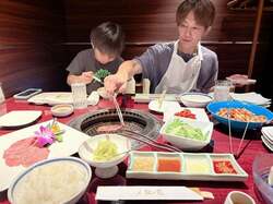  辻希美、出産前に家族で『叙々苑』の料理を堪能「美味しい焼肉が食べたいとたぁくんにお願いして」 