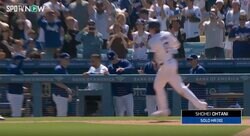 いくらなんでも打ちすぎだろ！ 大谷翔平、豪快アーチでベンチの様子がヤバすぎると話題に　ナイン総出で大盛り上がりの“ほっこりシーン”「めっちゃ楽しそうｗ」「結局チームの人気者」