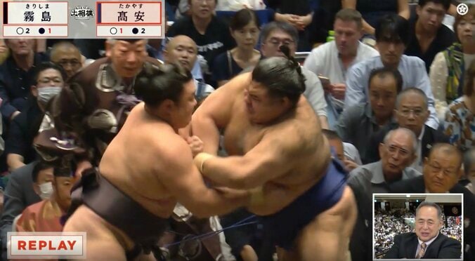 綱取り霧島が「手付いちゃった」 高安“必殺の動き”で大関撃破「仰け反りましたよね」芝田山親方も称賛 2枚目