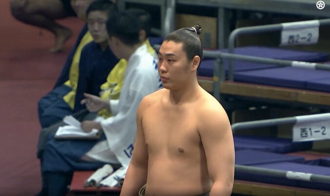 千秋楽、髷姿でファンをざわつかせた雷颯