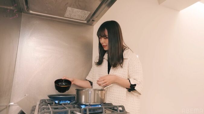 芸能人妻、初めて作った料理を俳優夫が感動して大号泣