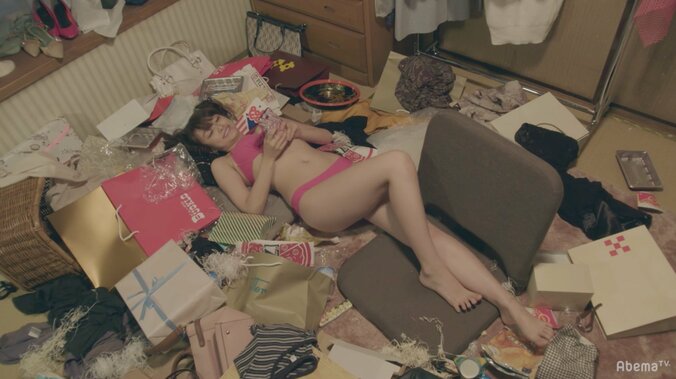 山地まり、SNSの「いいね！」のために狂い始めるキャバ嬢を怪演「狂いっぷりが気持ちいい」と反響 8枚目