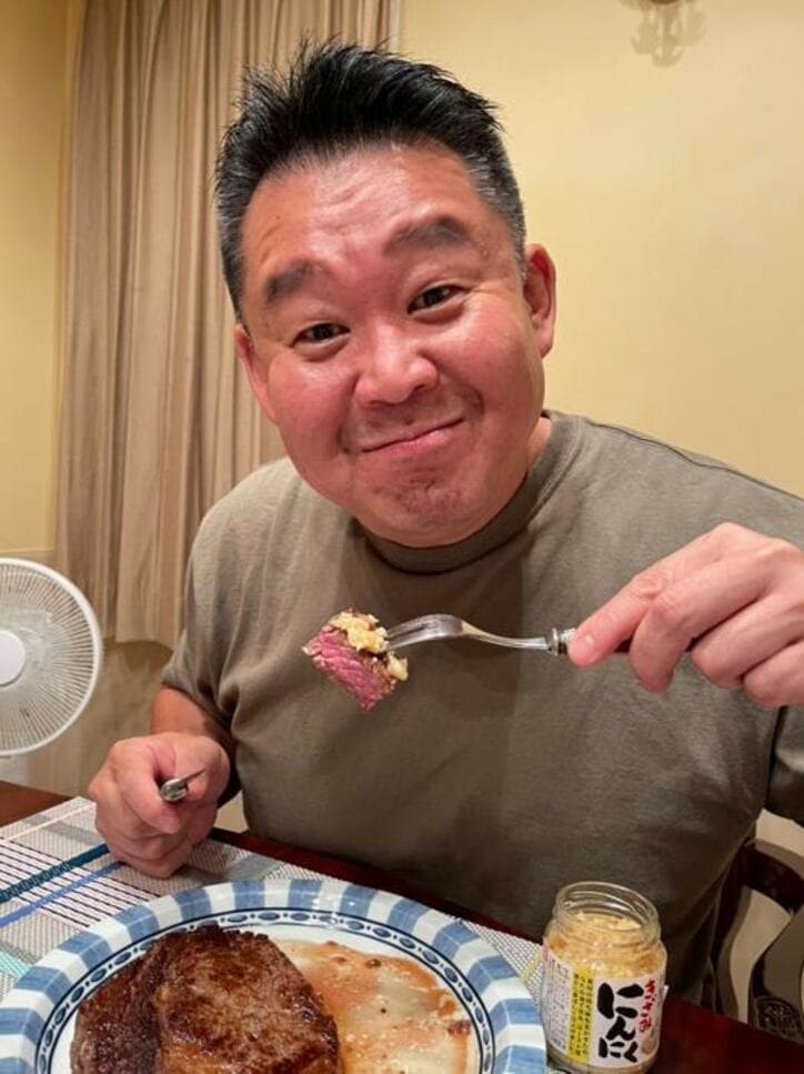  花田虎上、“食べ過ぎ注意”な夕食のメニューを公開「これはハマります」 