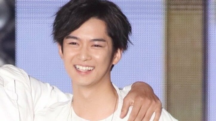 千葉雄大＆片寄涼太、“キス寸前ショット”を披露