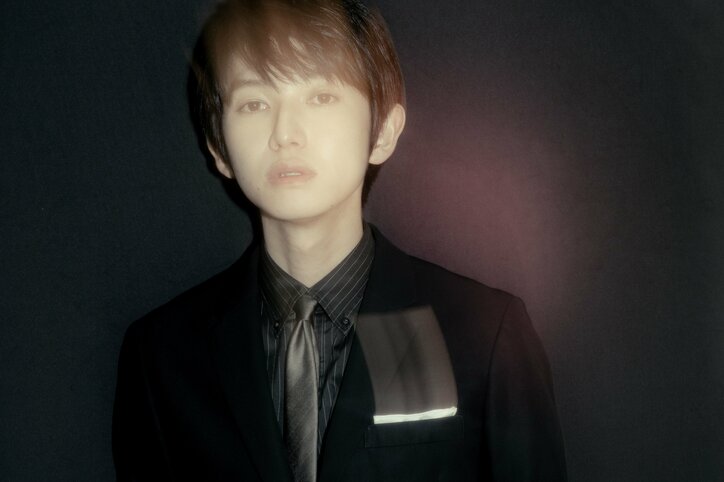 全身整形にホルモン注射で子供の姿に…本郷奏多がサイコな殺し屋役に挑戦！　子役と二人三脚で作り上げた映画『Ｄｉｎｅｒ ダイナー』撮影裏話