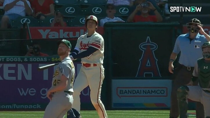大谷翔平、サイクル安打への大飛球 ホームランを「確信…しきれない？歩き」に釣られるファンが続出「いったあああああ」「イッターーー」「行かんのかい！」