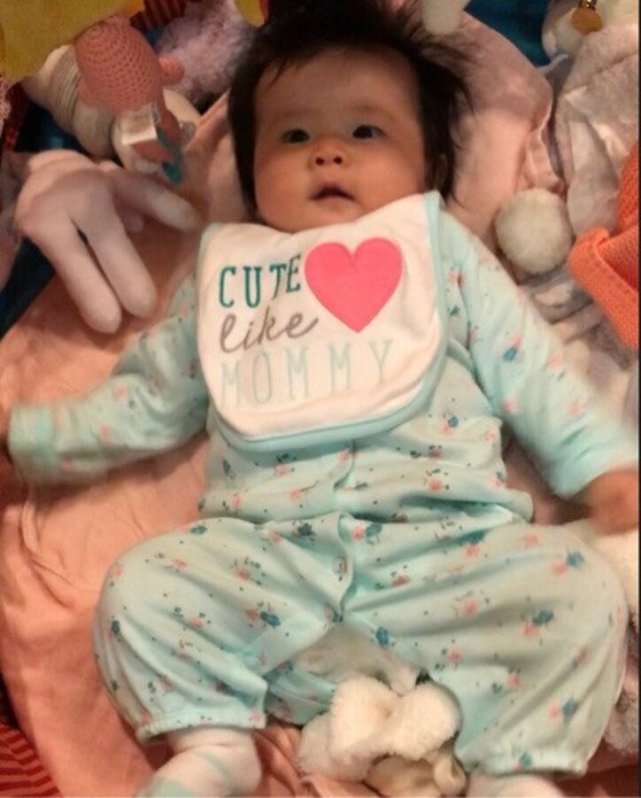 窪塚洋介の妻・PINKY、生後4か月の愛娘の動画公開「お父さんに似てきたなぁ」