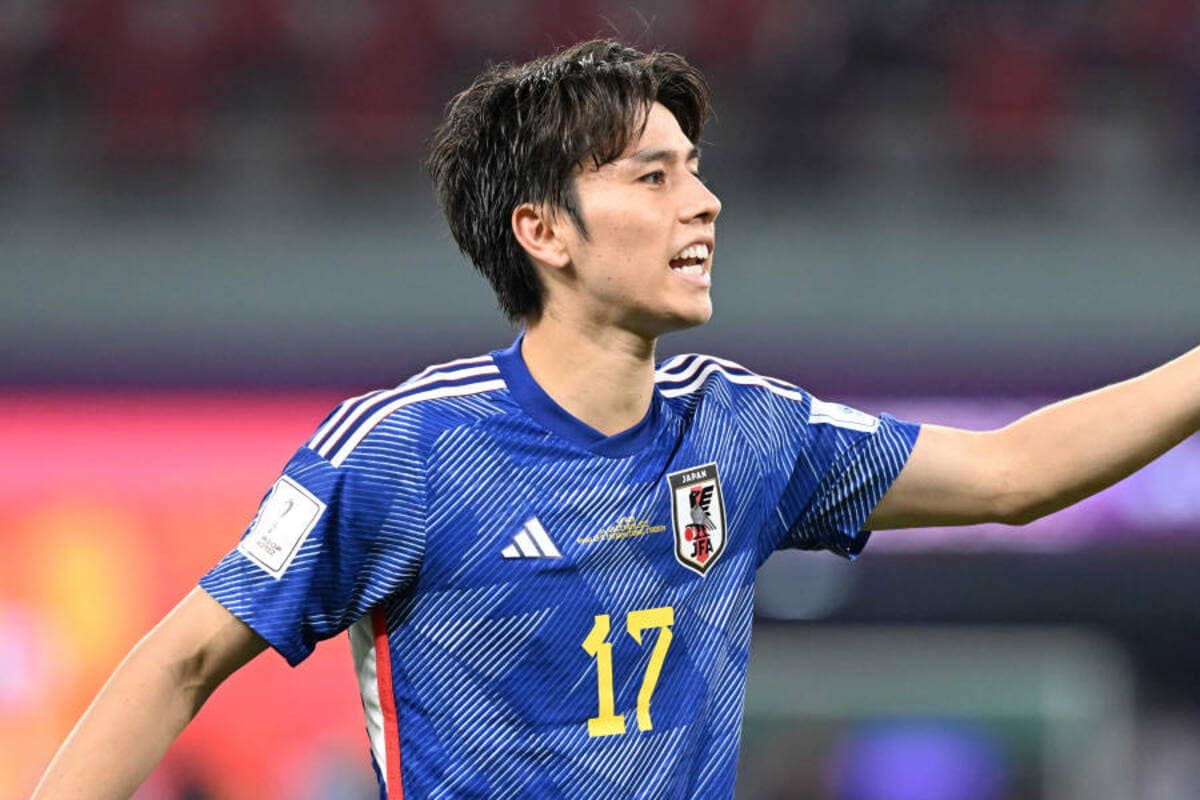 田中碧、1人の少年と食事＆W杯ボールにサイン “神対応”にネット注目