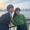 ネクタイを掴まれる松坂桃李に「ニヤけてますね」「胸ぐら掴まれてるのに嬉しそう」の声